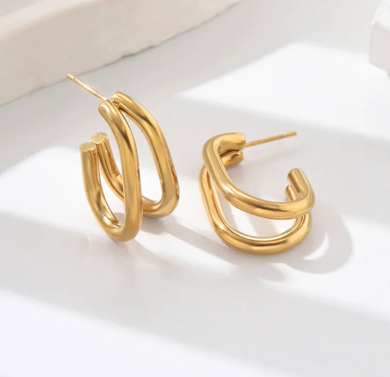 Enotia Earrings